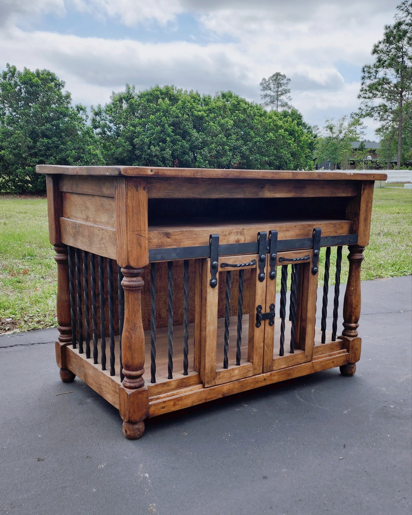 48" Rustic double sliding console dog kennel